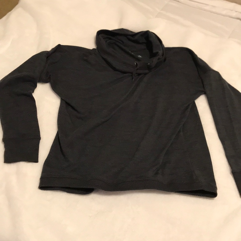 Drawstring cowl neck sweater large